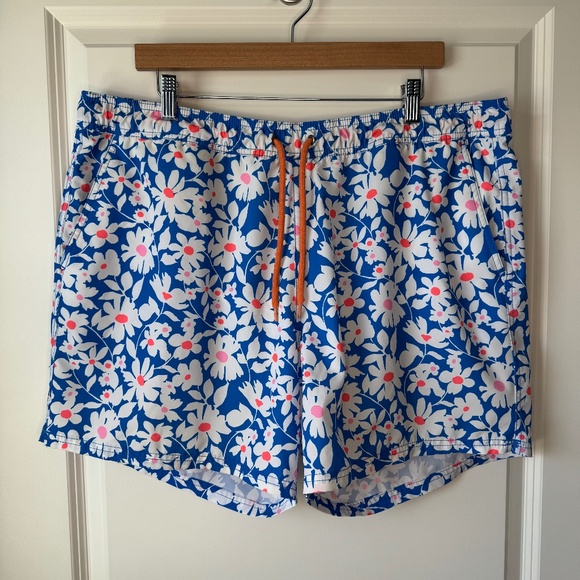 J.Crew 6” printed swim trunk - Size XL - Picture 1 of 4